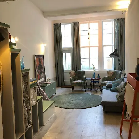 Luxe Toplocatie! Monument Hartje Centrum Dordrecht, 2 Badkamers, 2 Keukens, Tuintje Διαμέρισμα *