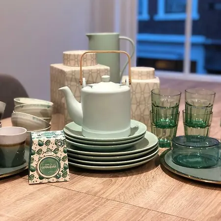 Luxe Toplocatie! Monument Hartje Centrum Dordrecht, 2 Badkamers, 2 Keukens, Tuintje Διαμέρισμα