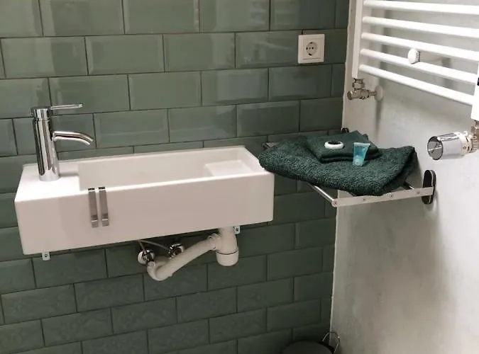 Apartamento Luxe Toplocatie! Monument Hartje Centrum Dordrecht, 2 Badkamers, 2 Keukens, Tuintje Dordrecht