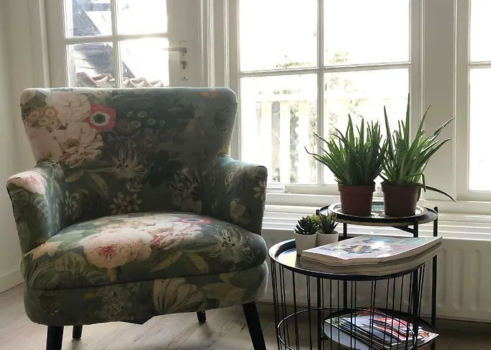 Luxe Toplocatie! Monument Hartje Centrum Dordrecht, 2 Badkamers, 2 Keukens, Tuintje Апартаменты