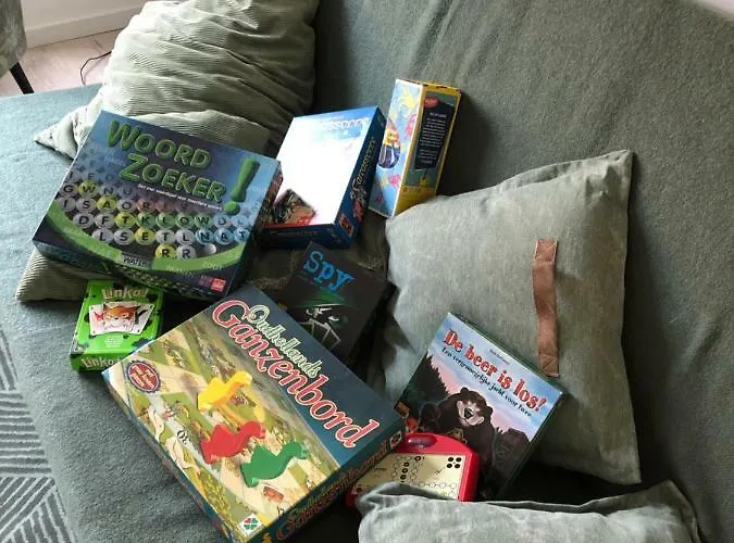 Апартаменты Luxe Toplocatie! Monument Hartje Centrum Dordrecht, 2 Badkamers, 2 Keukens, Tuintje