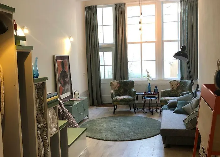 Luxe Toplocatie! Monument Hartje Centrum Dordrecht, 2 Badkamers, 2 Keukens, Tuintje Апартаменты *