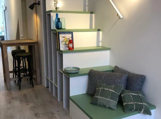 Appartement Luxe Toplocatie! Monument Hartje Centrum Dordrecht, 2 Badkamers, 2 Keukens, Tuintje