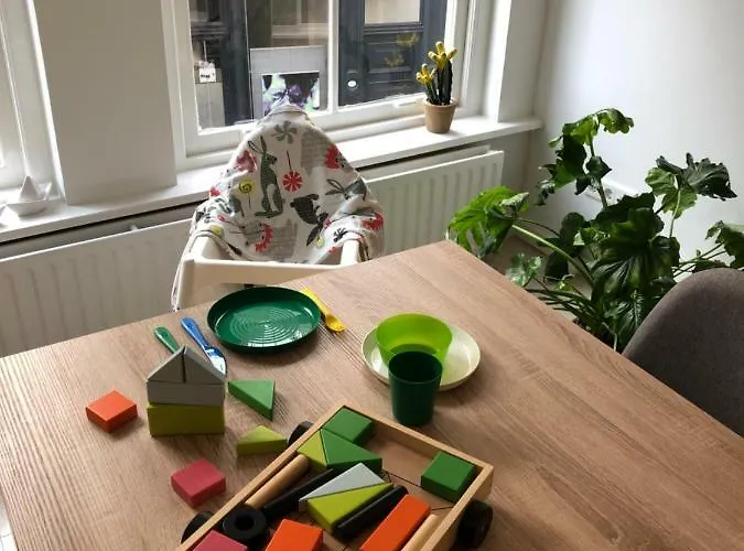 Luxe Toplocatie! Monument Hartje Centrum Dordrecht, 2 Badkamers, 2 Keukens, Tuintje Апартаменты Дордрехт