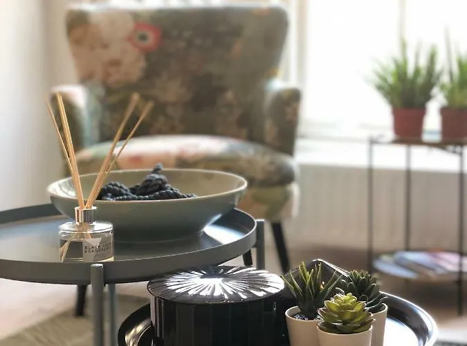 Luxe Toplocatie! Monument Hartje Centrum Dordrecht, 2 Badkamers, 2 Keukens, Tuintje Ντόρντρεχτ